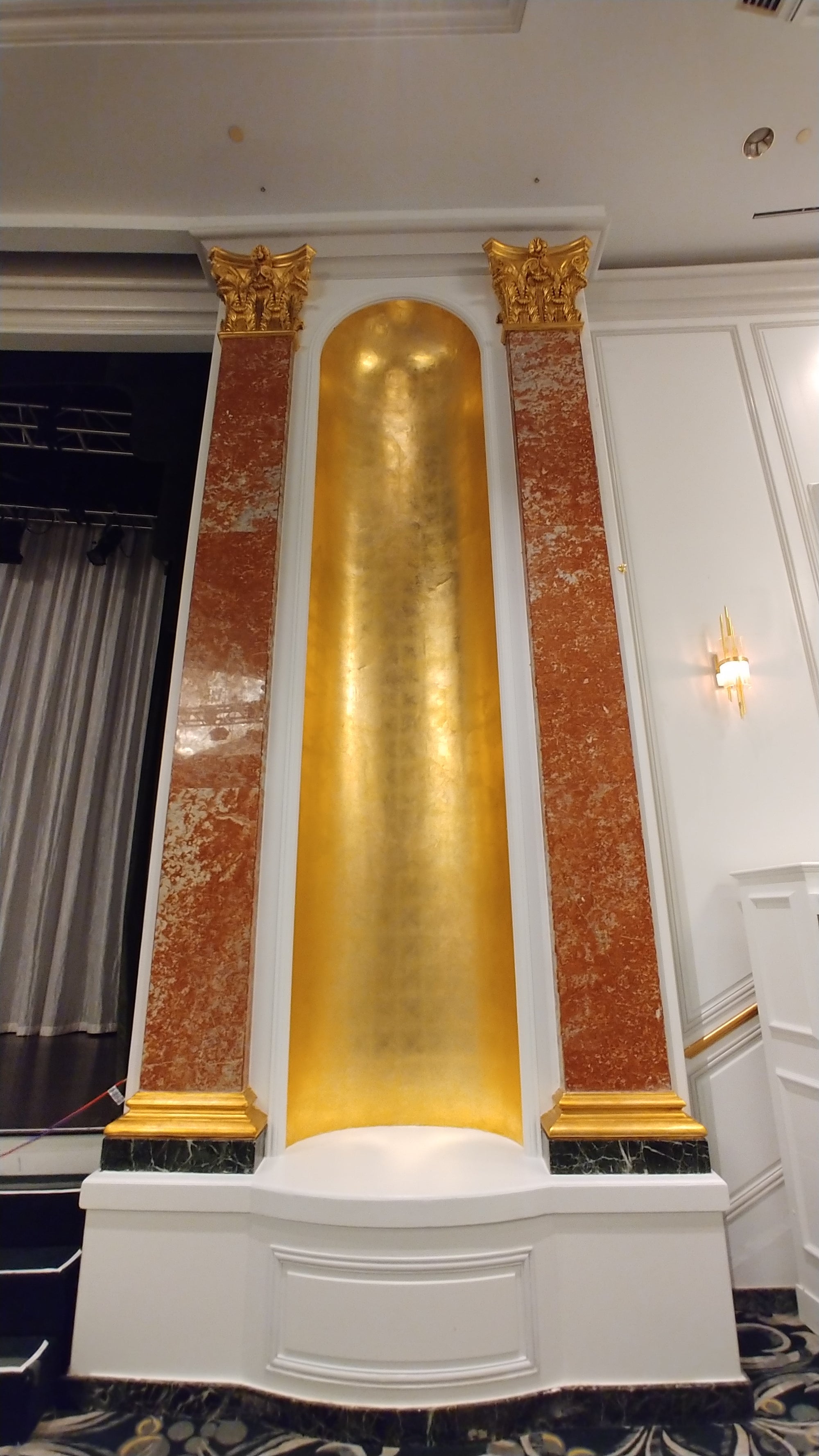 How to Gold leaf