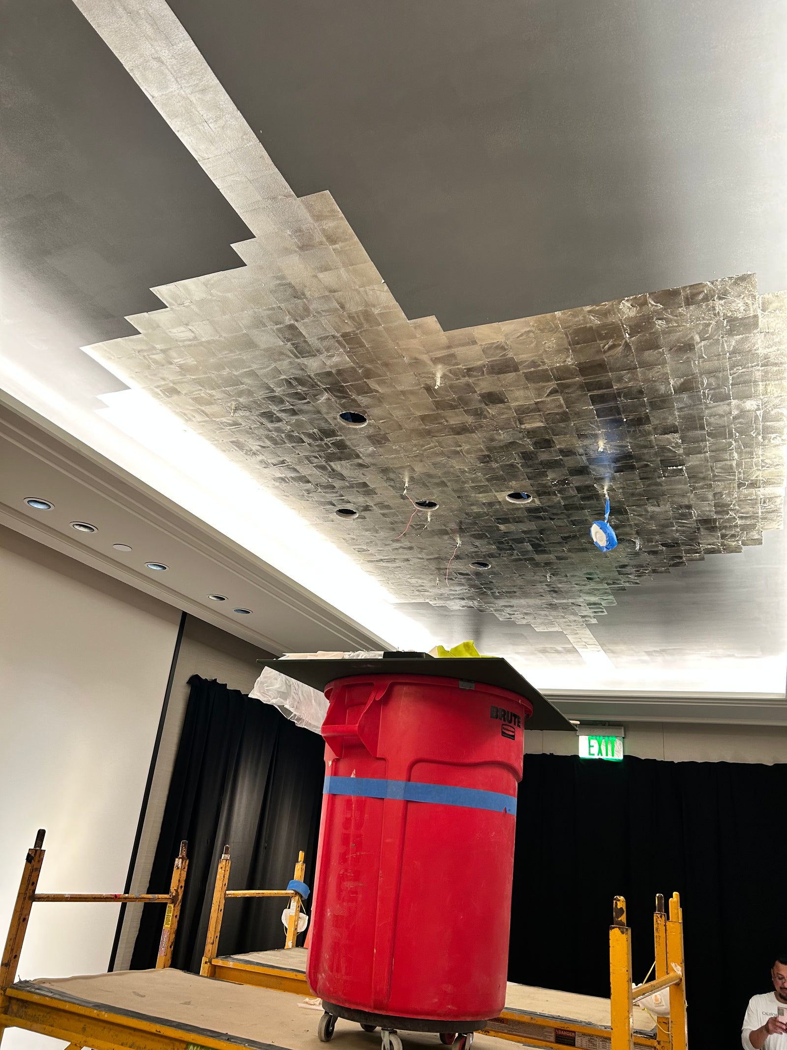 Van Cleef 12-karat gold leaf ceiling project by California Wall Design — photo 1